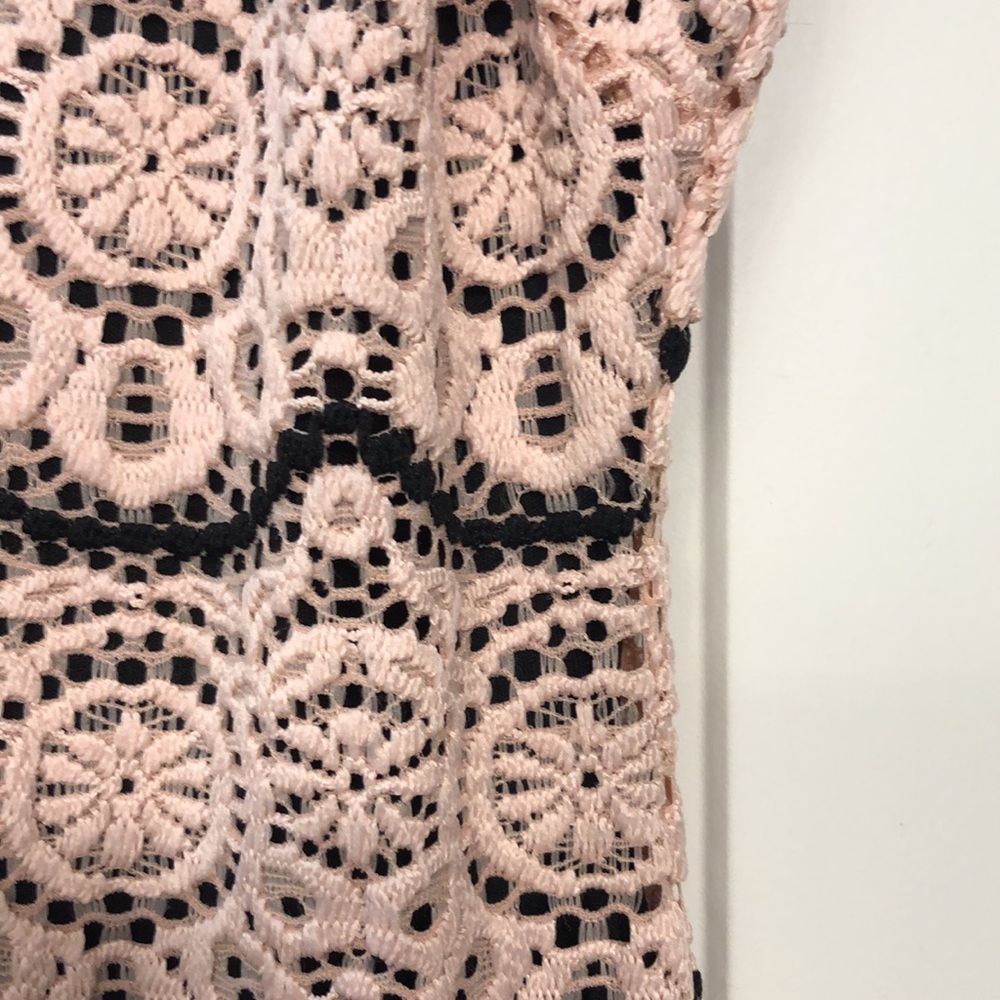 LUPITA PINK/ORANGE SHELL CROCHET DRESS